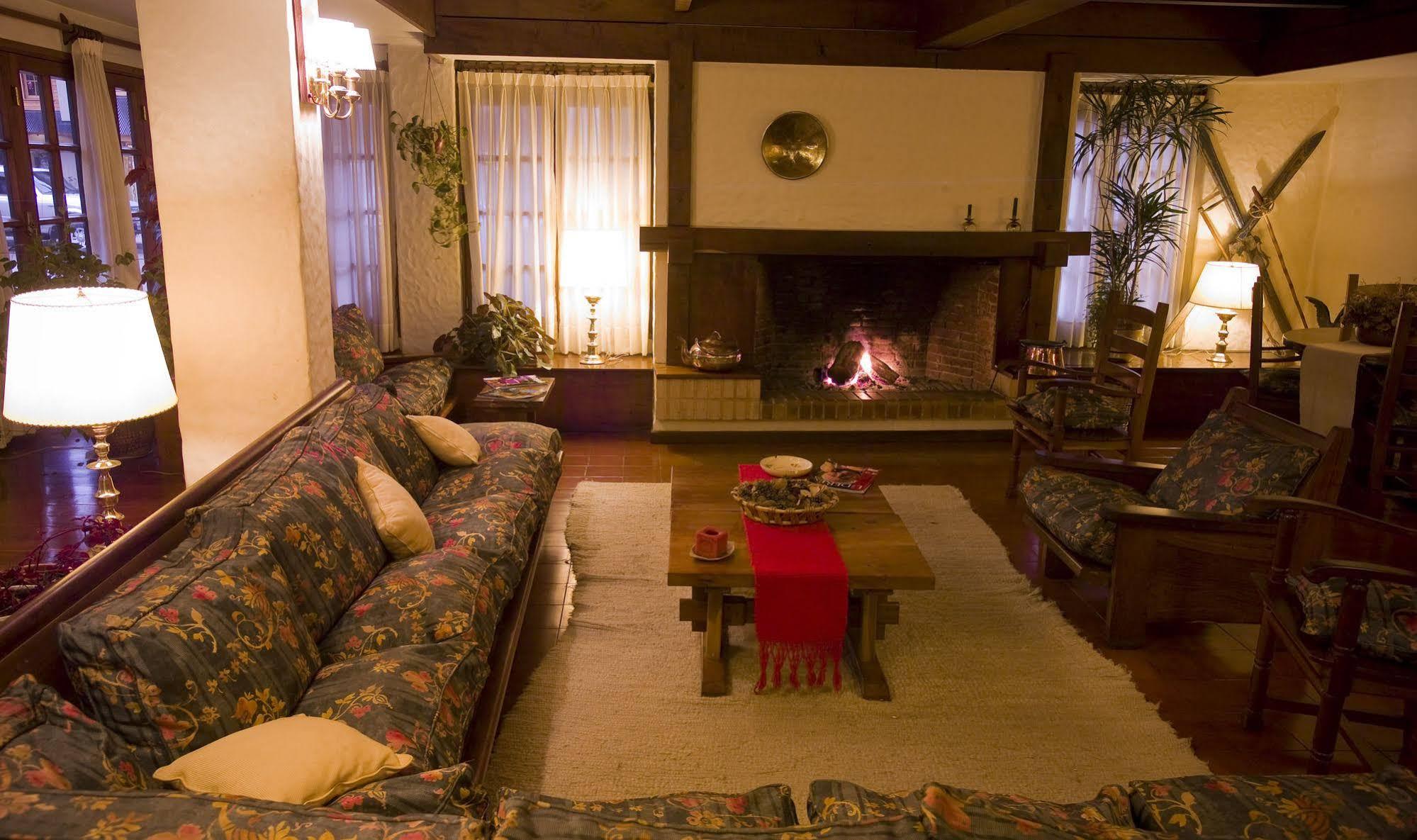 Del Viejo Esquiador Hotel San Martín de los Andes Екстериор снимка