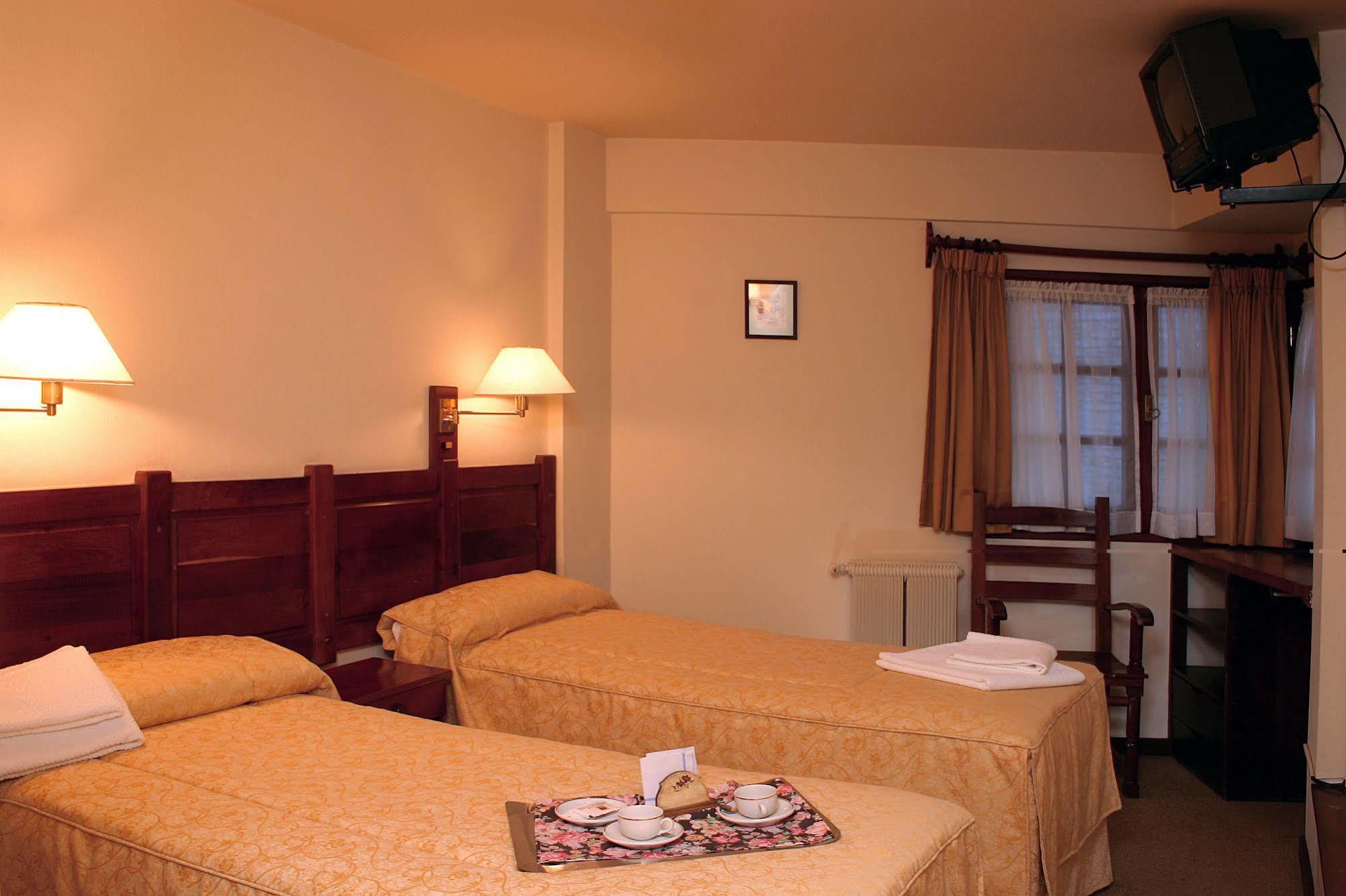 Del Viejo Esquiador Hotel San Martín de los Andes Екстериор снимка